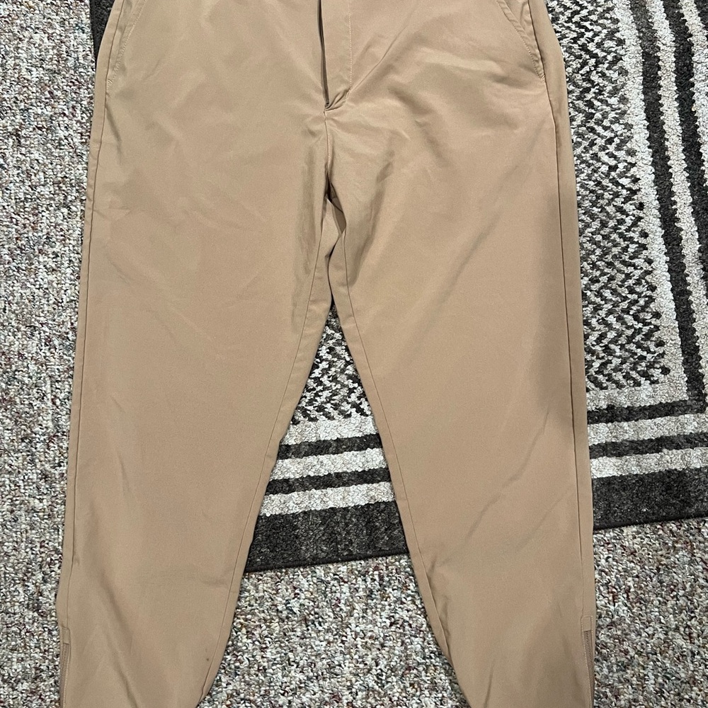 Men's Tan Pants